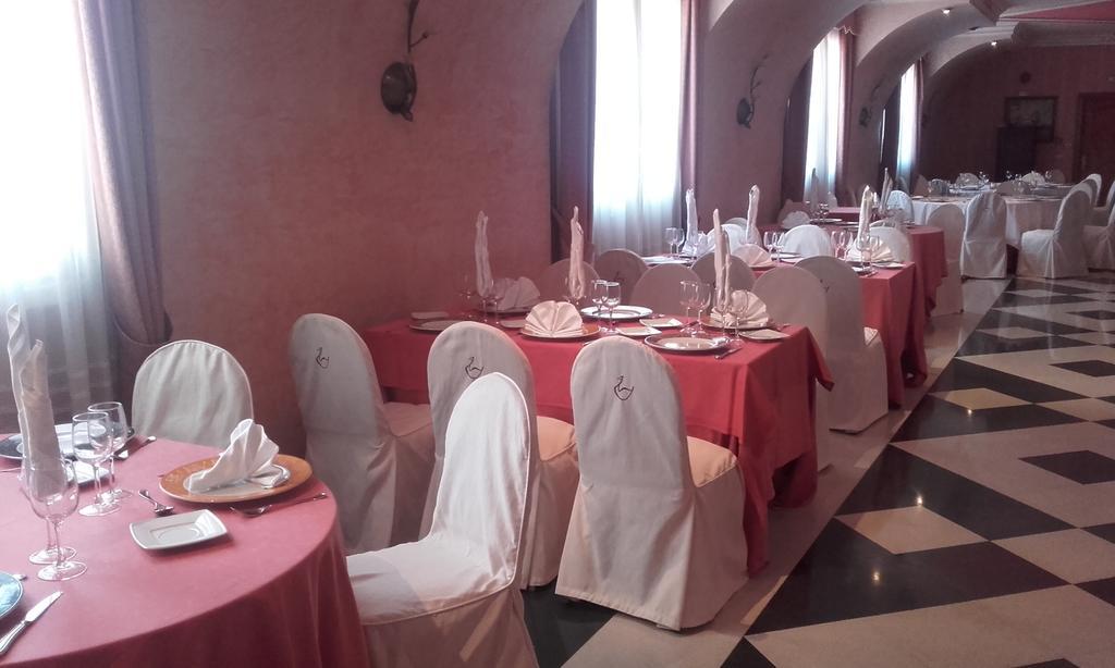 Hotel El Cisne Σαραγόσα Εξωτερικό φωτογραφία
